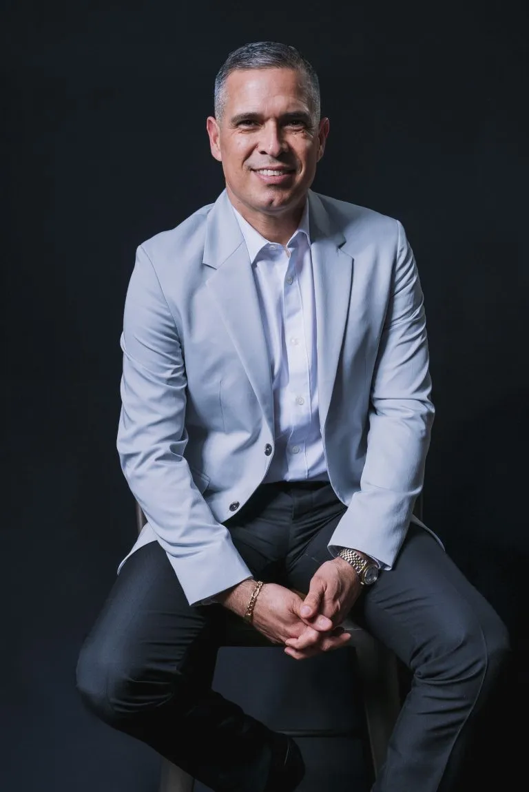 Home 5 A7S08824 Edit copia